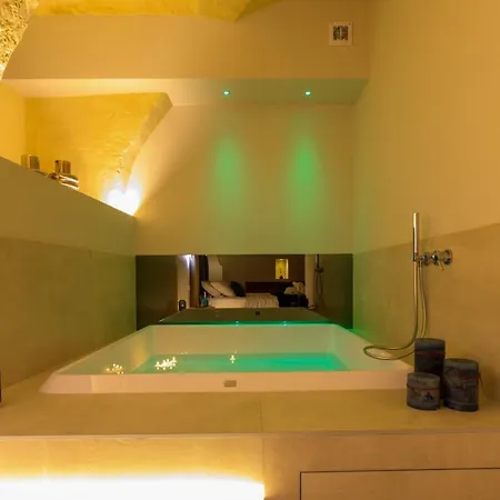 Iris Luxury 4*