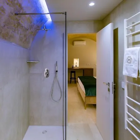 Pensionat Iris Luxury 4*